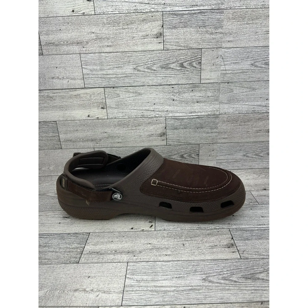 Crocs Yukon Sport Men Size 11 Brown Leather Overlay Clogs Adjustable Strap Shoes